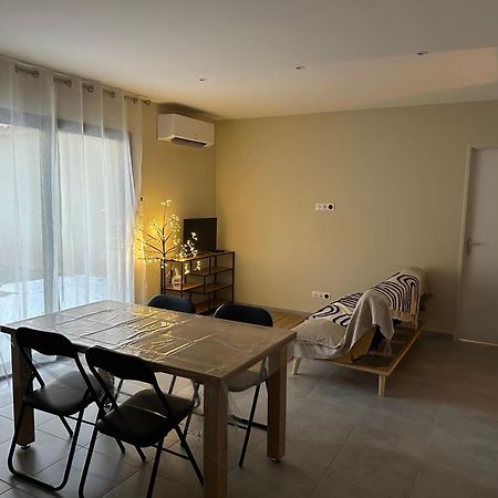 Maison T3 Dans Un Village Calme Saint-Mitre-les-Remparts Ngoại thất bức ảnh