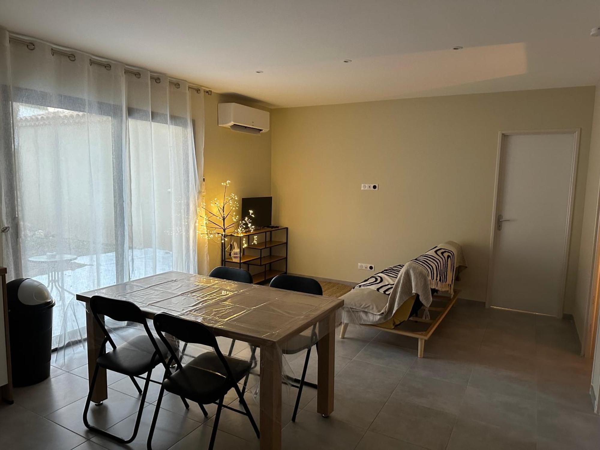 Maison T3 Dans Un Village Calme Saint-Mitre-les-Remparts Ngoại thất bức ảnh